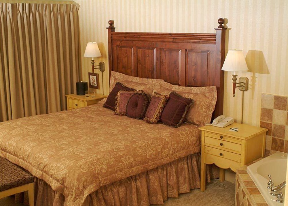Pike'S Waterfront Lodge Fairbanks Room photo